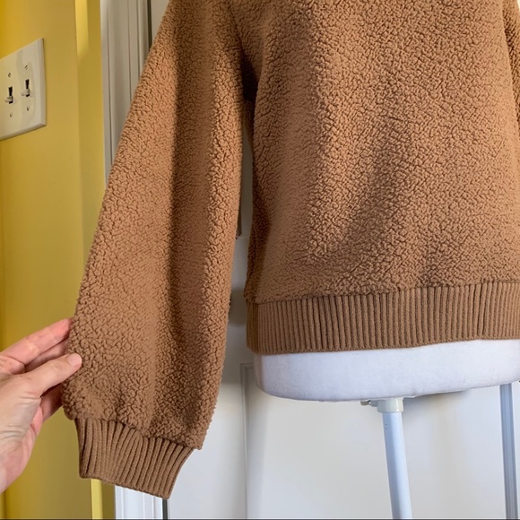 Abercrombie & Fitch tan sherpa sweatshirt Small - Picture 5 of 13